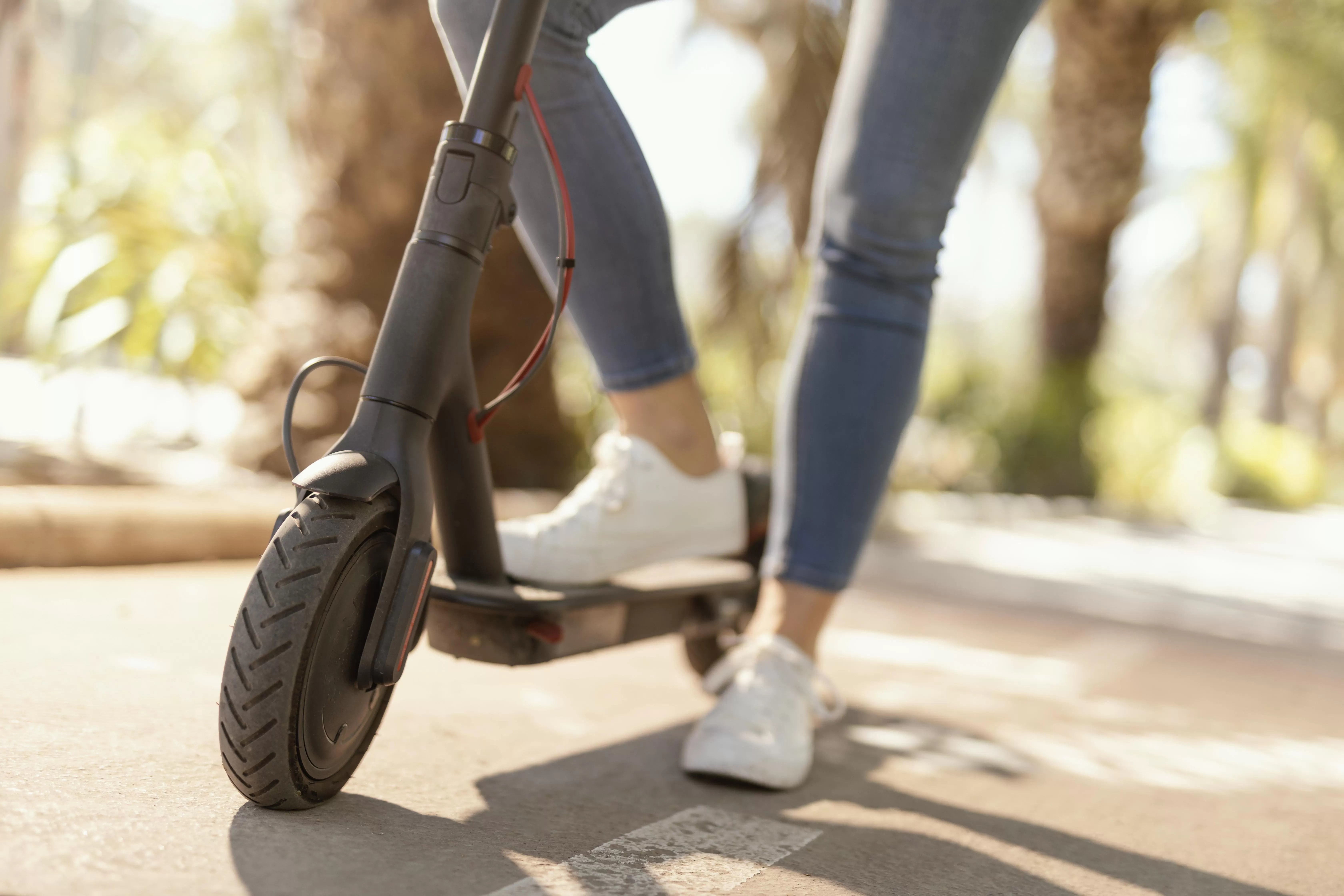 Trottinette+%C3%A9lectrique+%3A+rouler+malin+%28et+vivant%29 Trottinette+%C3%A9lectrique+%3A+rouler+malin+%28et+vivant%29